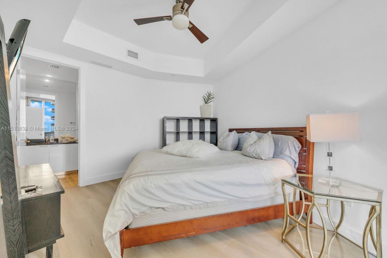 Квартира в Майами, США, 180 м² - фото 10