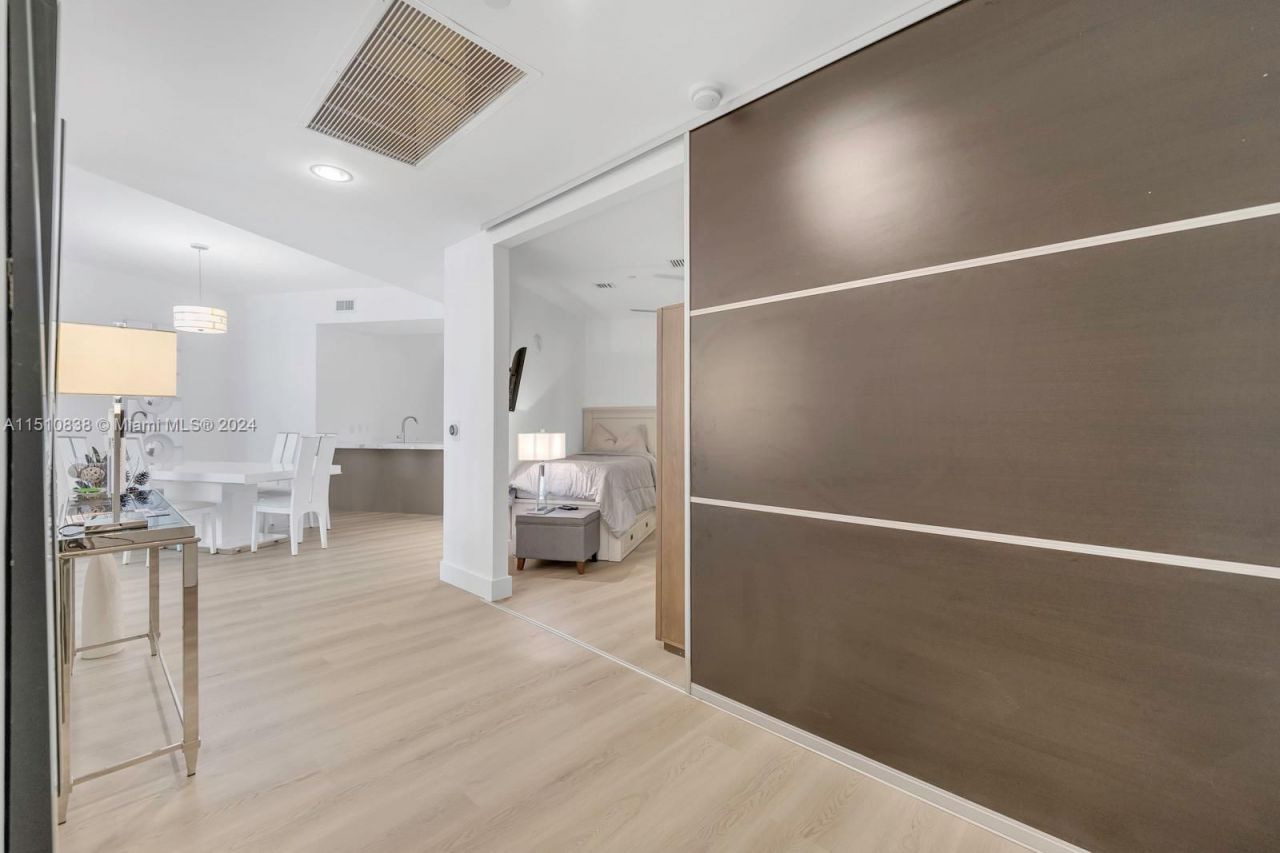 Квартира в Майами, США, 180 м² - фото 14