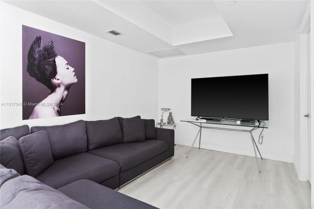 Квартира в Майами, США, 120 м² - фото 13