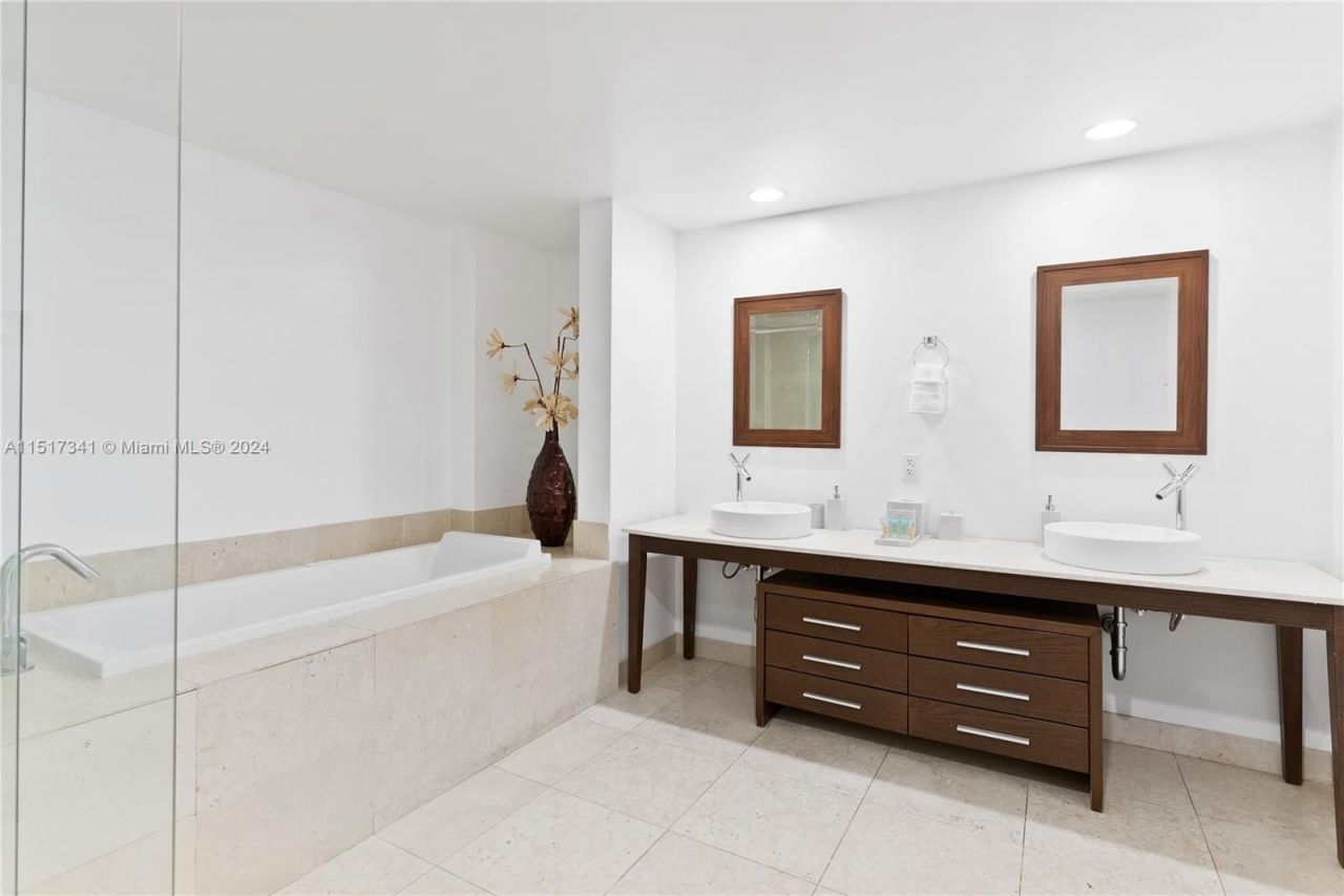 Квартира в Майами, США, 120 м² - фото 9