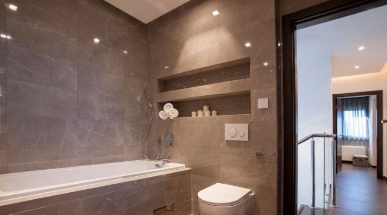 Дом в Доброте, Черногория, 210 м² - фото 3