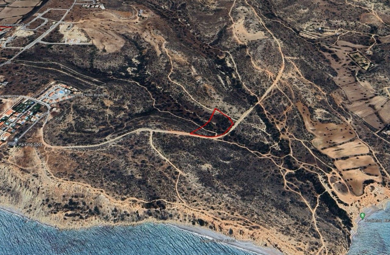 Земля в Лимасоле, Кипр, 9 768 м2 - фото 1