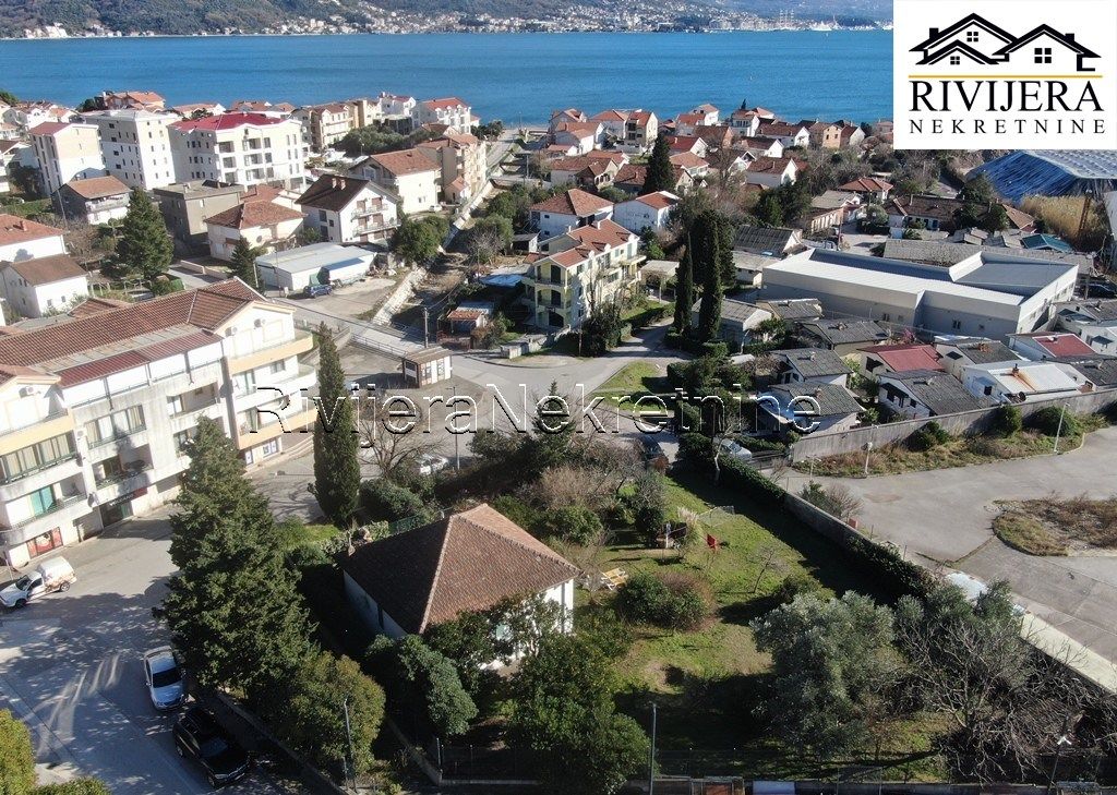 Земля в Херцег-Нови, Черногория, 1 037 м² - фото 8