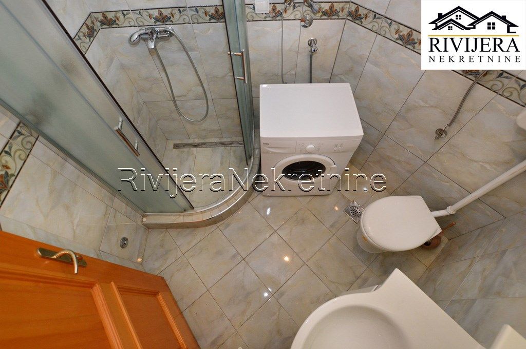 Квартира в Херцег-Нови, Черногория, 66 м² - фото 11