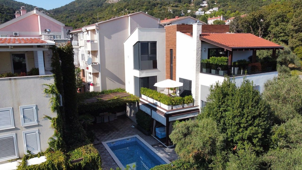 Вилла в Будве, Черногория, 292 м² - фото 2