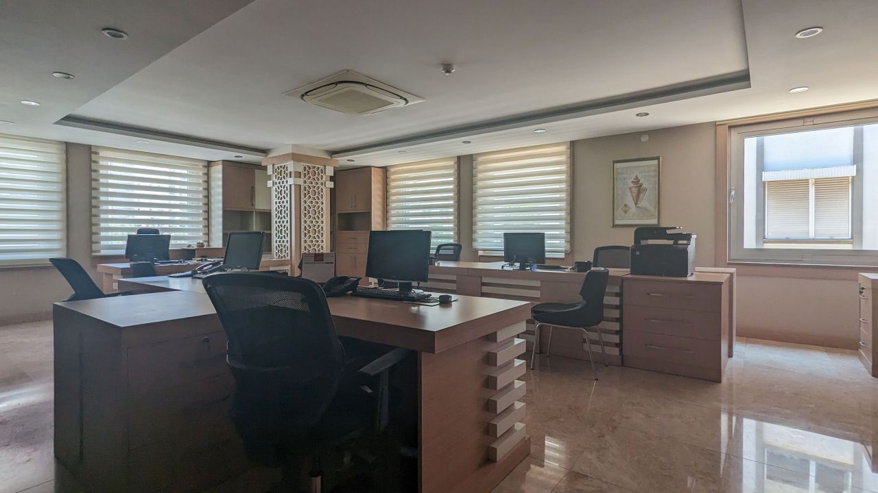 Коммерческая недвижимость в Анталии, Турция, 1 000 м² - фото 17