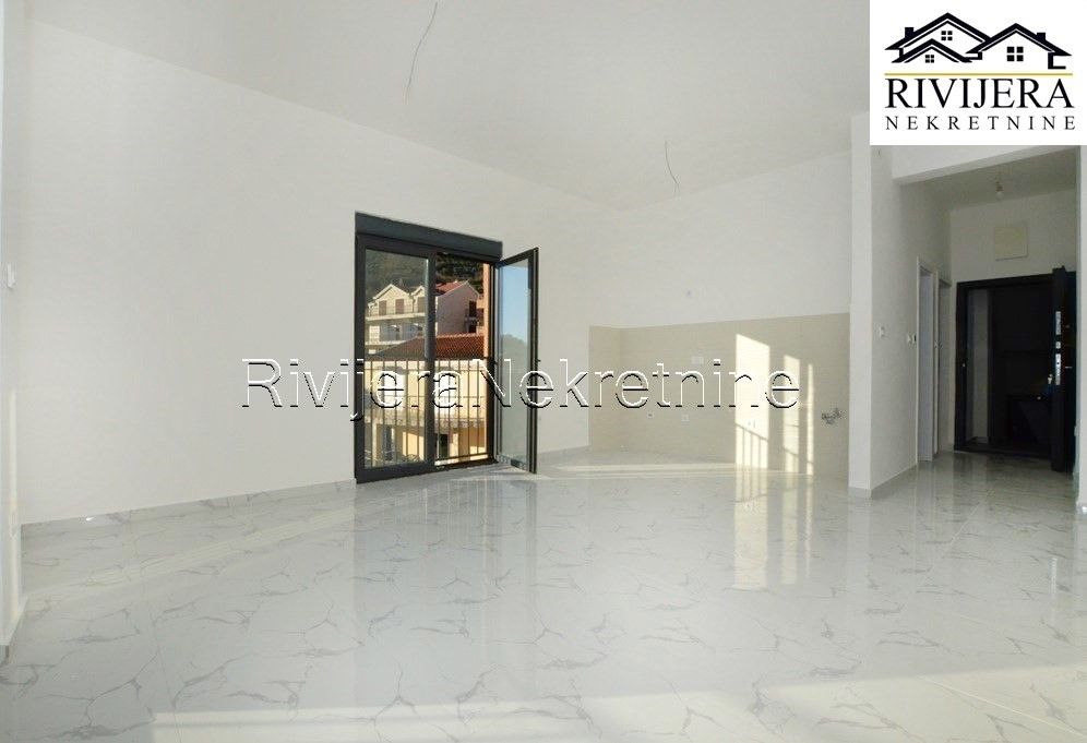 Квартира в Херцег-Нови, Черногория, 49 м² - фото 3