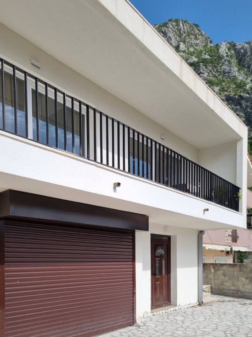 Дом в Рисане, Черногория, 140 м² - фото 2