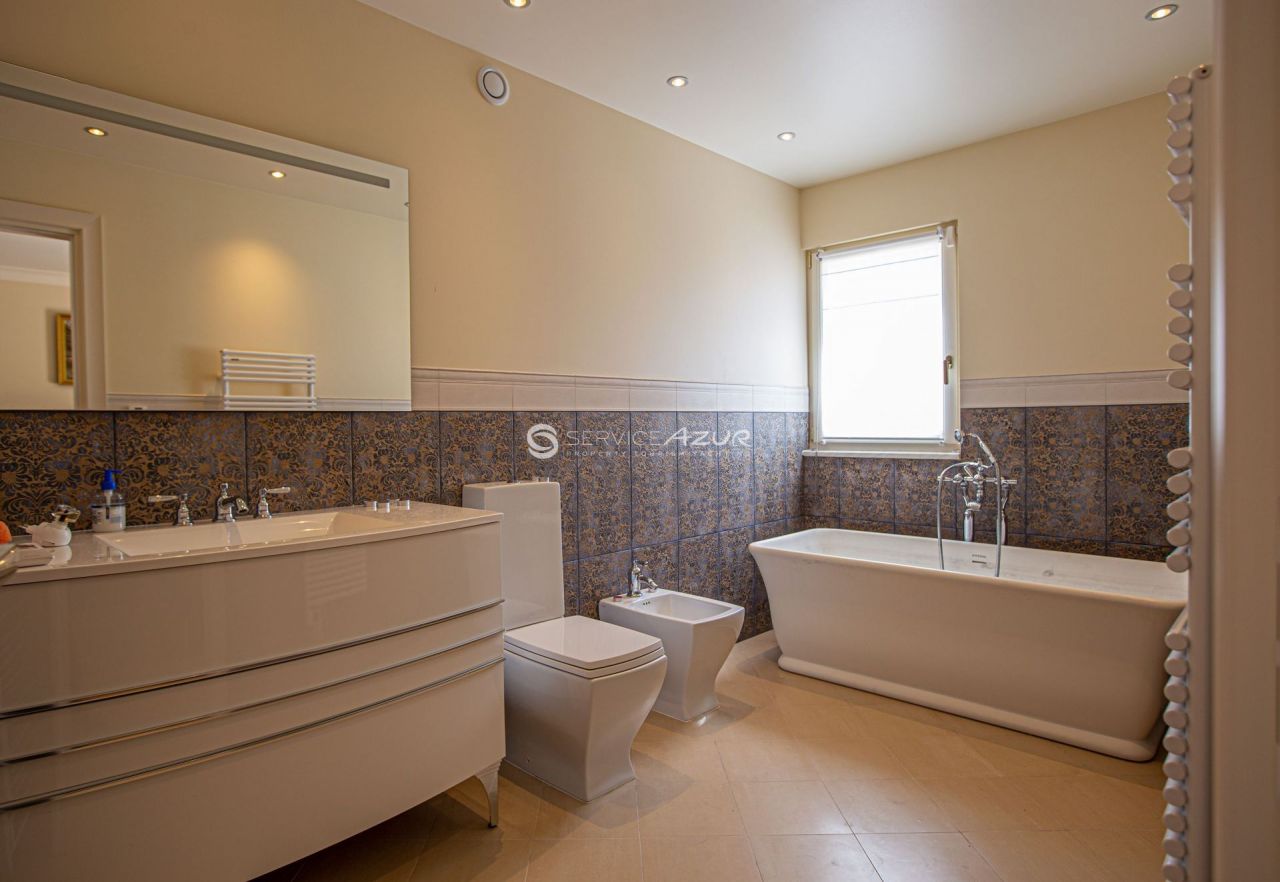 Вилла в Антибе, Франция, 257 м² - фото 11