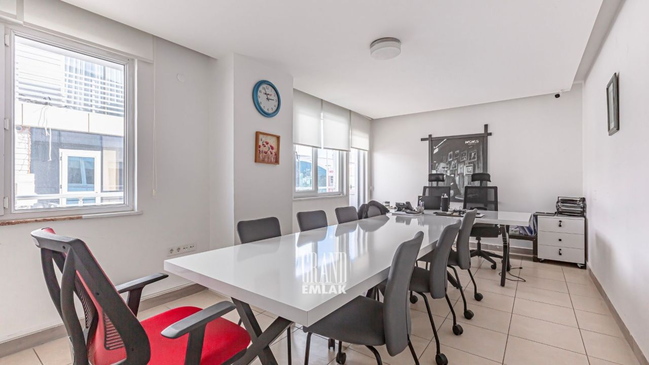 Офис в Анталии, Турция, 915 м² - фото 12