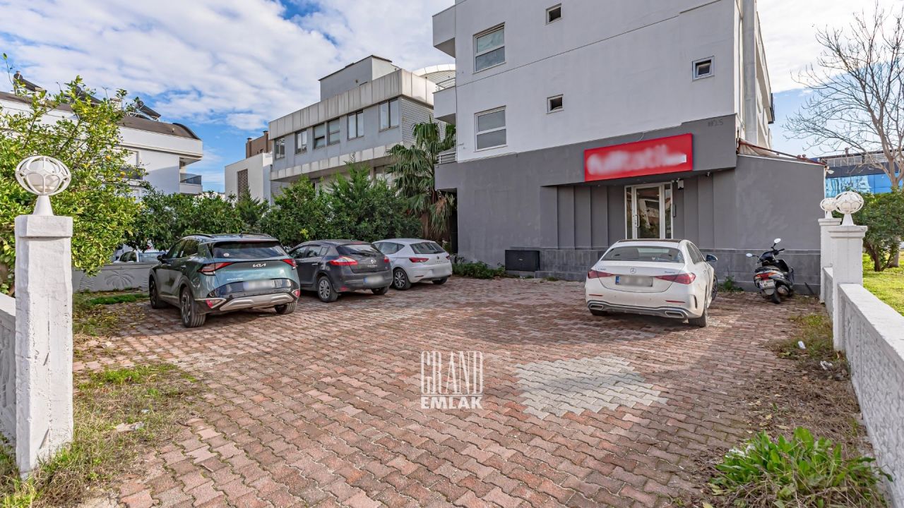 Офис в Анталии, Турция, 915 м² - фото 8