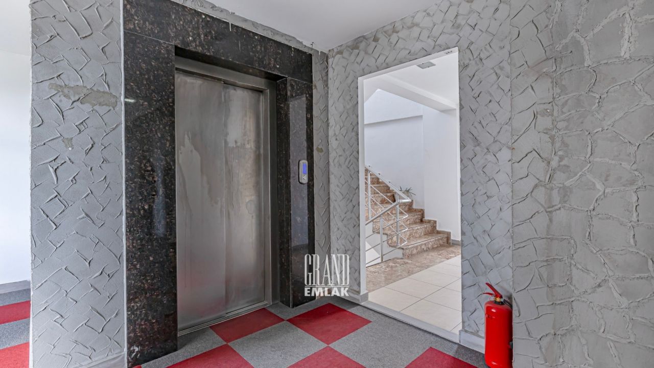 Офис в Анталии, Турция, 915 м² - фото 9