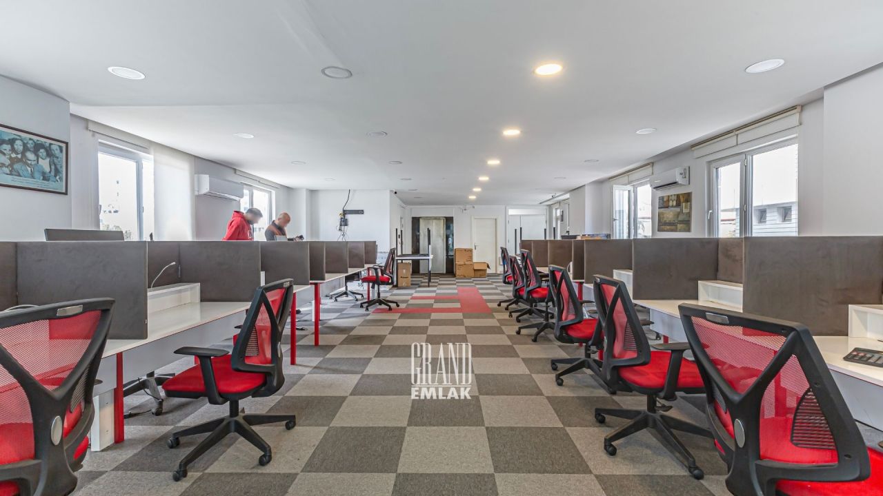 Офис в Анталии, Турция, 915 м² - фото 13