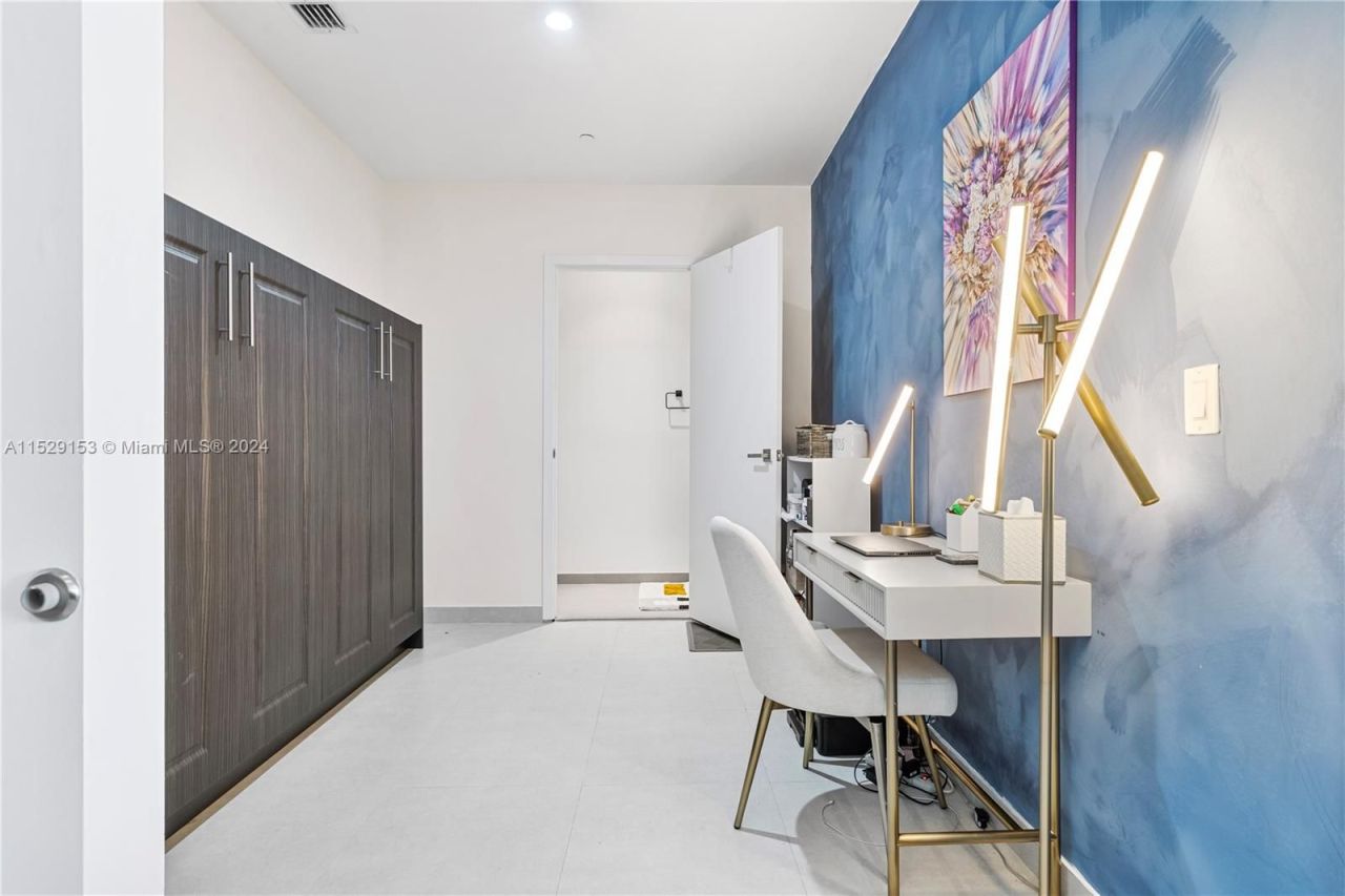 Квартира в Майами, США, 83 м² - фото 13