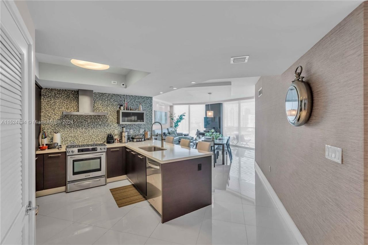 Квартира в Майами, США, 135 м² - фото 16