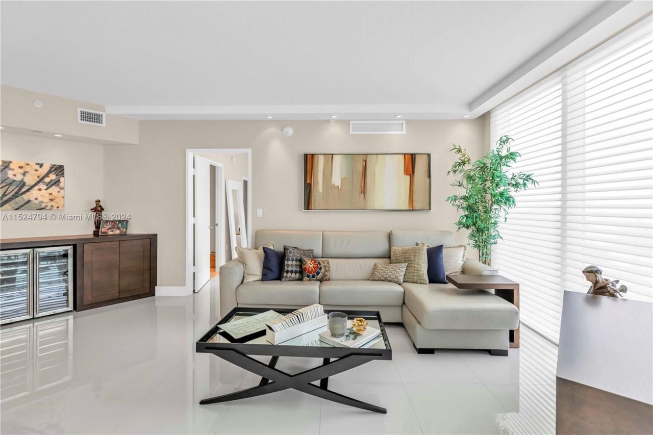 Квартира в Майами, США, 135 м² - фото 4