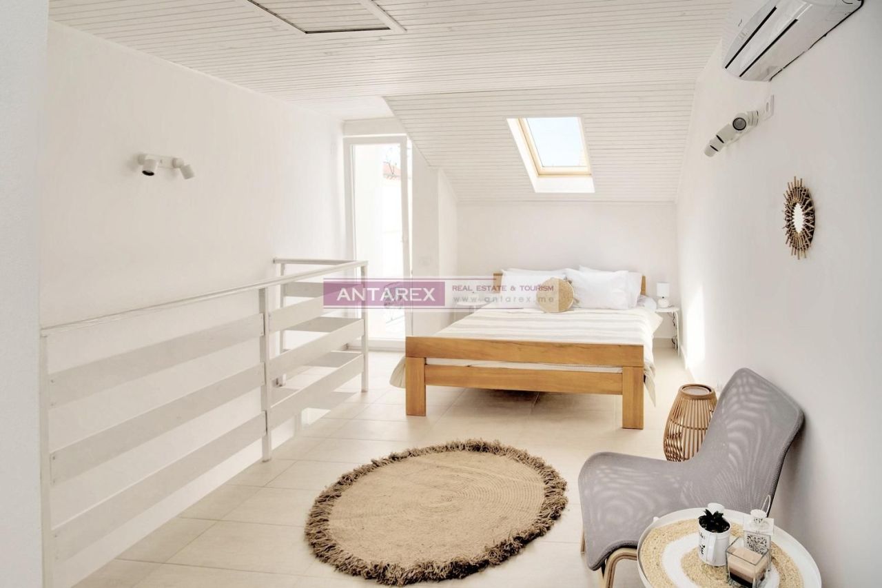 Вилла в Баошичах, Черногория, 200 м² - фото 5