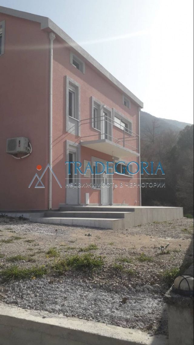 Дом в Сутоморе, Черногория, 210 м2 - фото 1