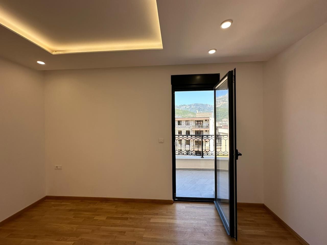 Квартира в Будве, Черногория, 103 м² - фото 5