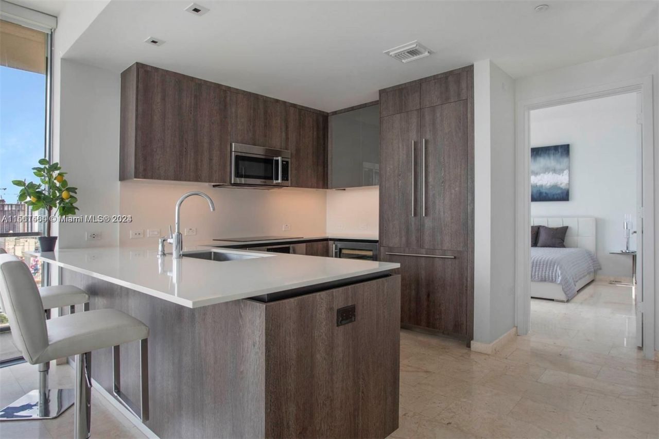 Квартира в Майами, США, 110 м² - фото 2