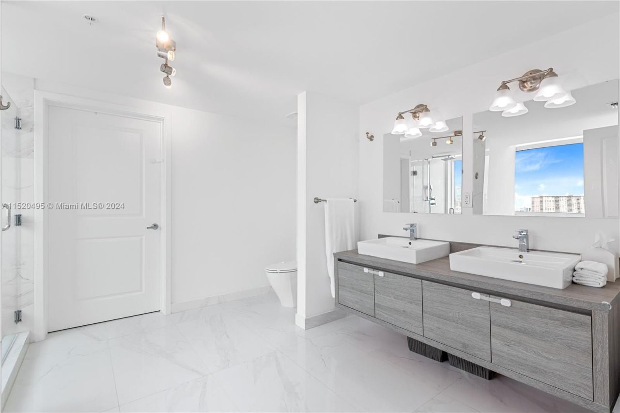 Квартира в Майами, США, 160 м² - фото 11