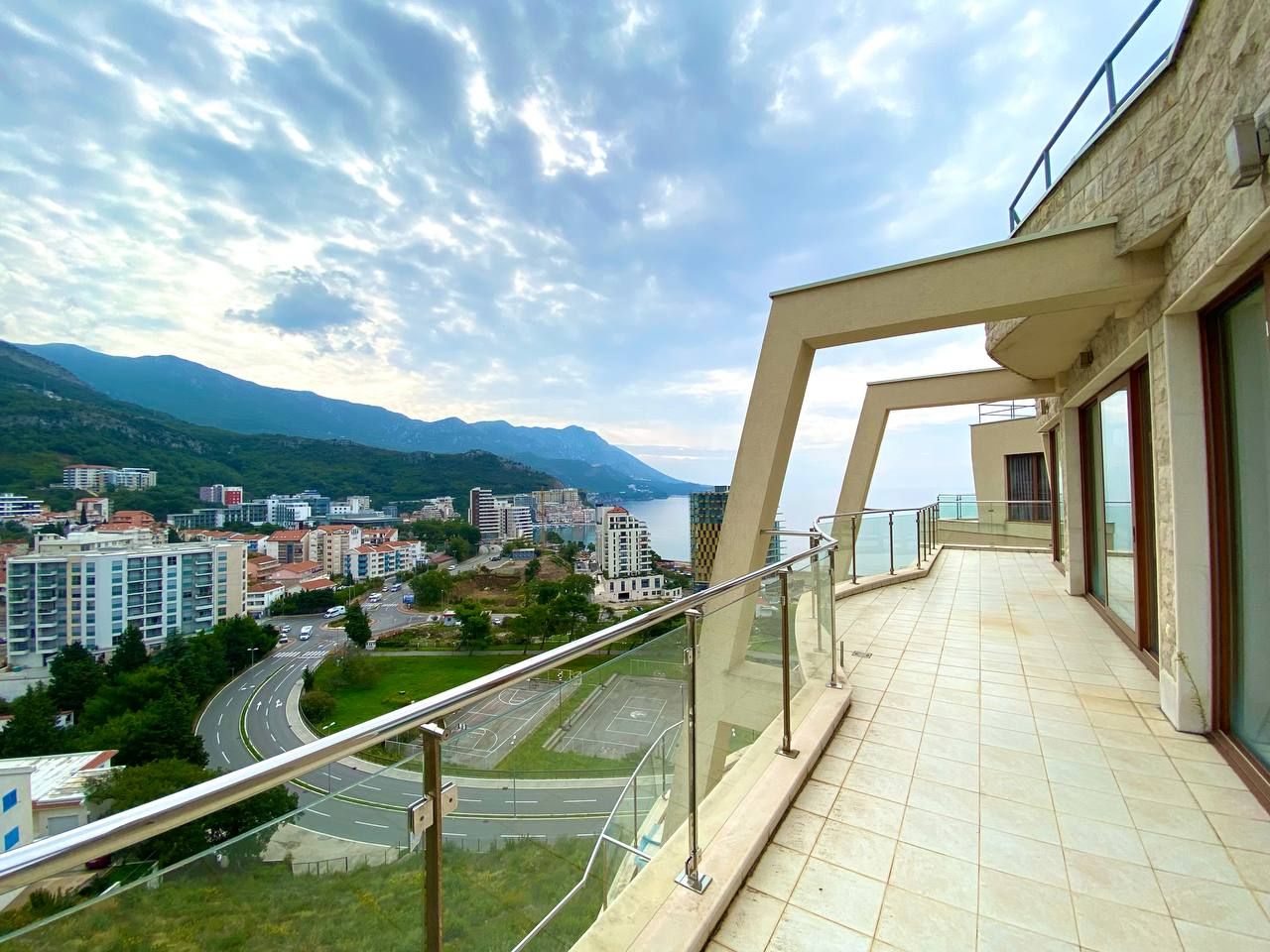 Квартира в Будве, Черногория, 400 м2 - фото 1