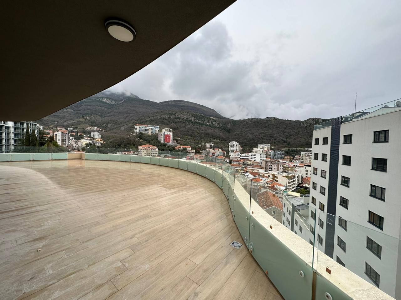 Квартира в Будве, Черногория, 231 м² - фото 2