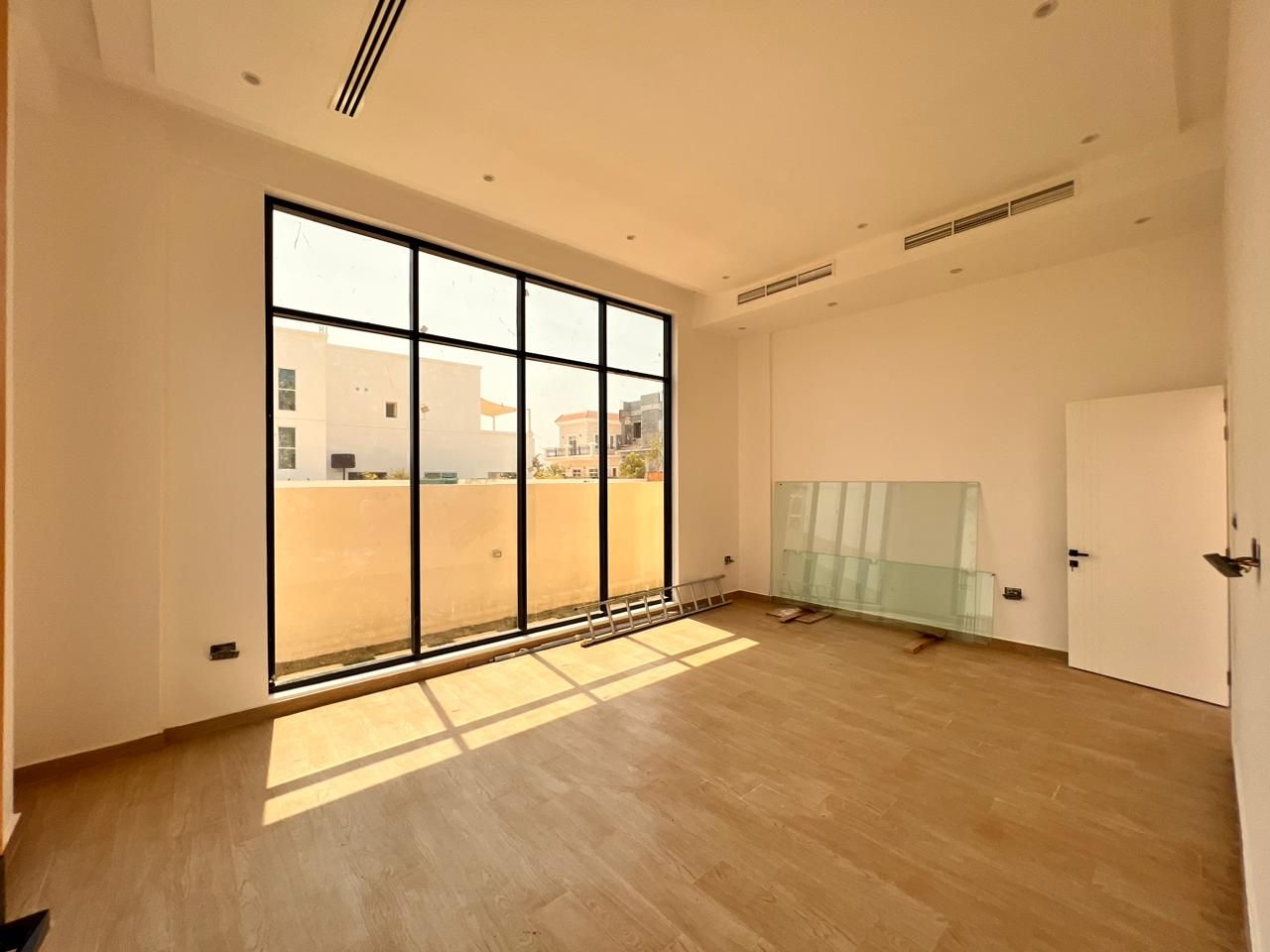 Вилла в Дубае, ОАЭ, 483 м² - фото 2