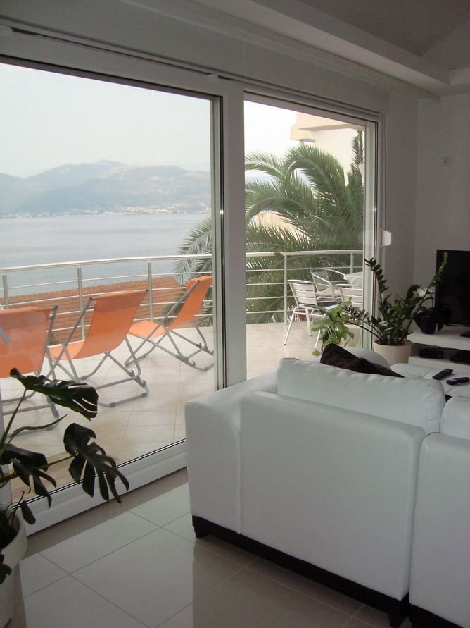 Дом в Тивате, Черногория, 147 м² - фото 4