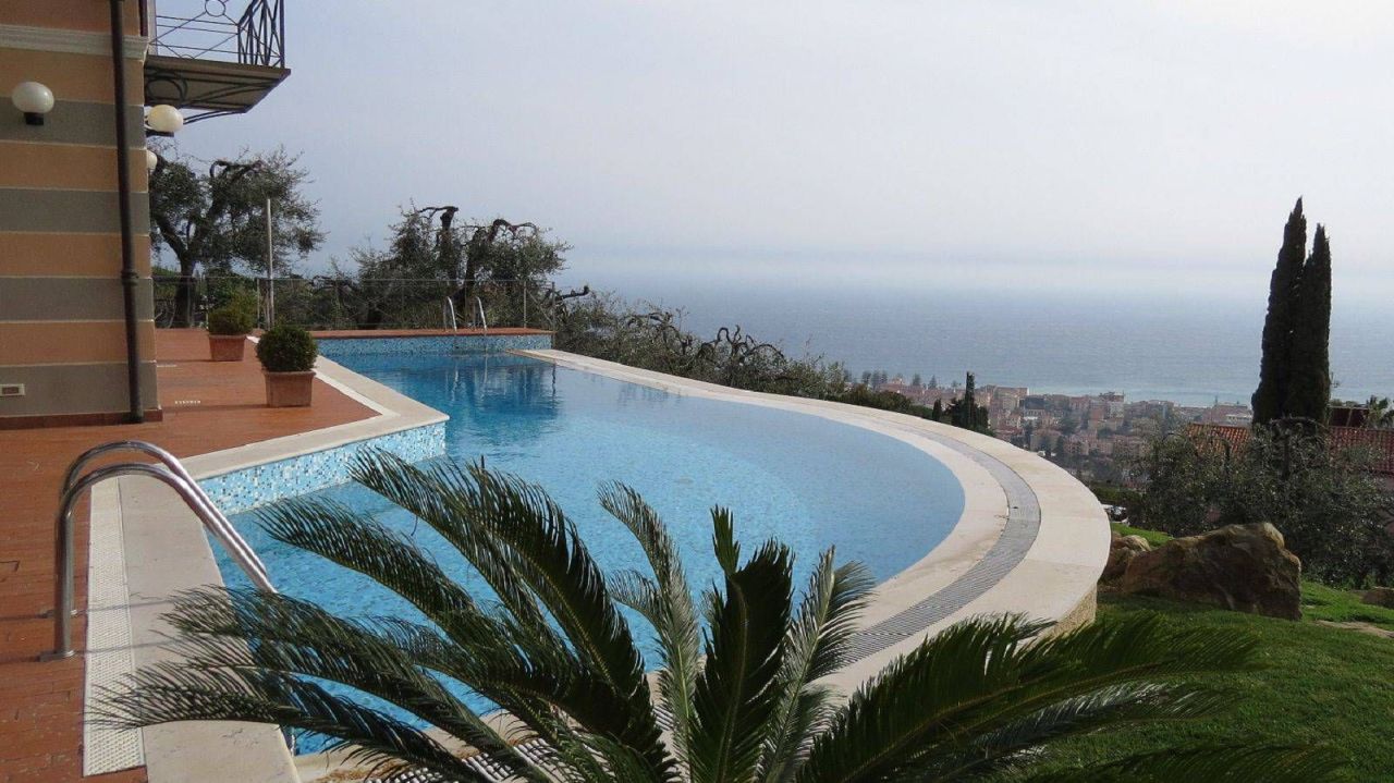 Вилла в Валлебоне, Италия, 250 м² - фото 3