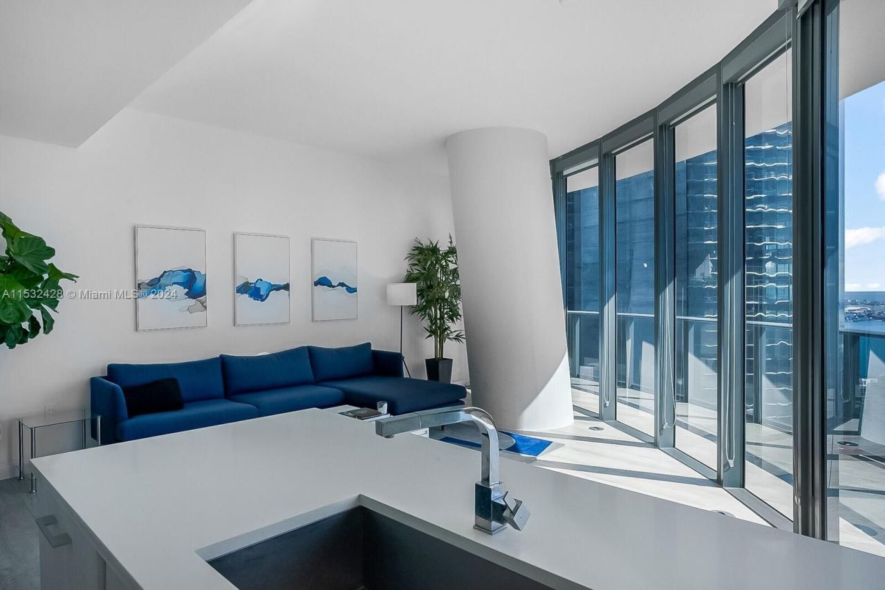 Квартира в Майами, США, 130 м² - фото 2