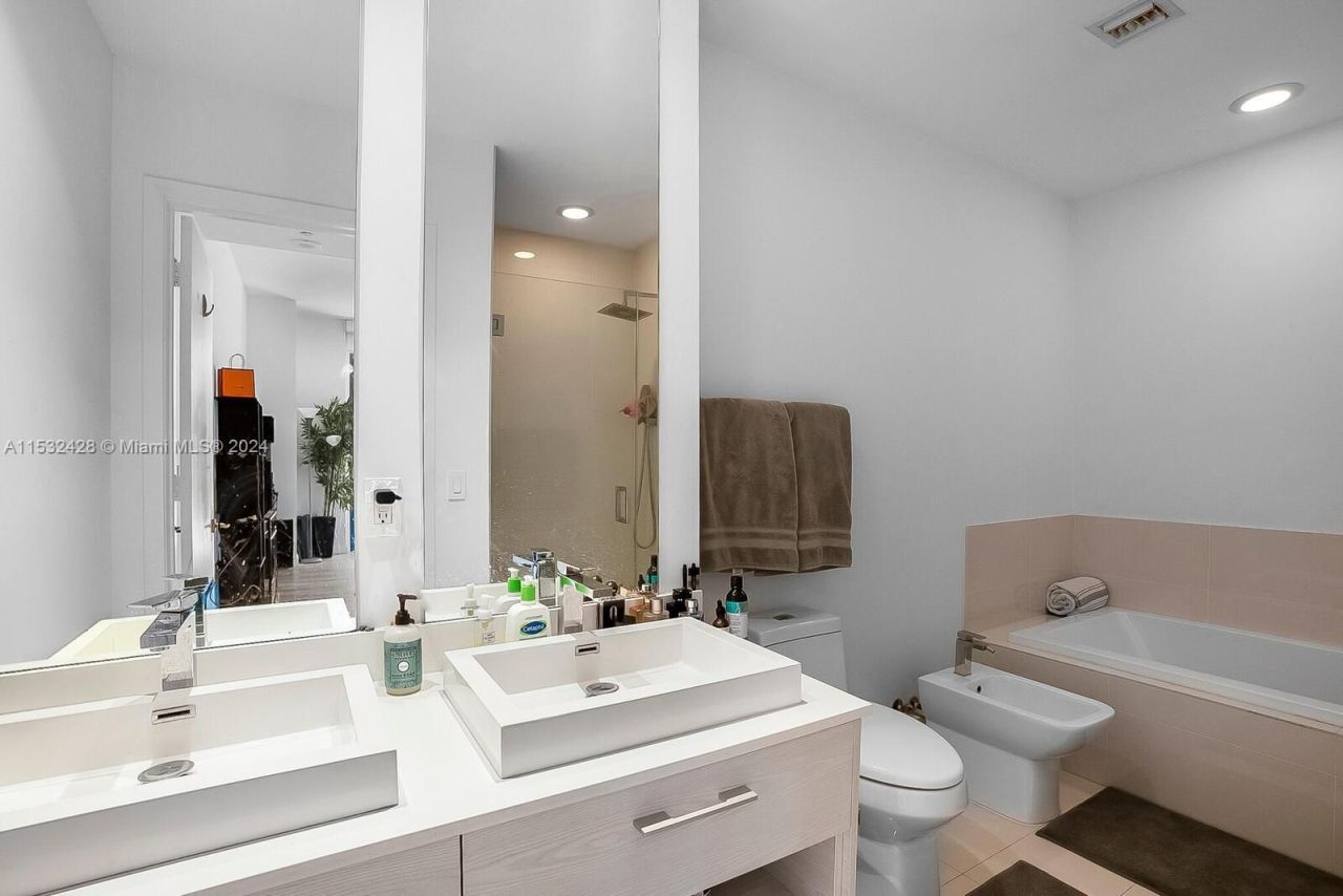 Квартира в Майами, США, 130 м² - фото 9