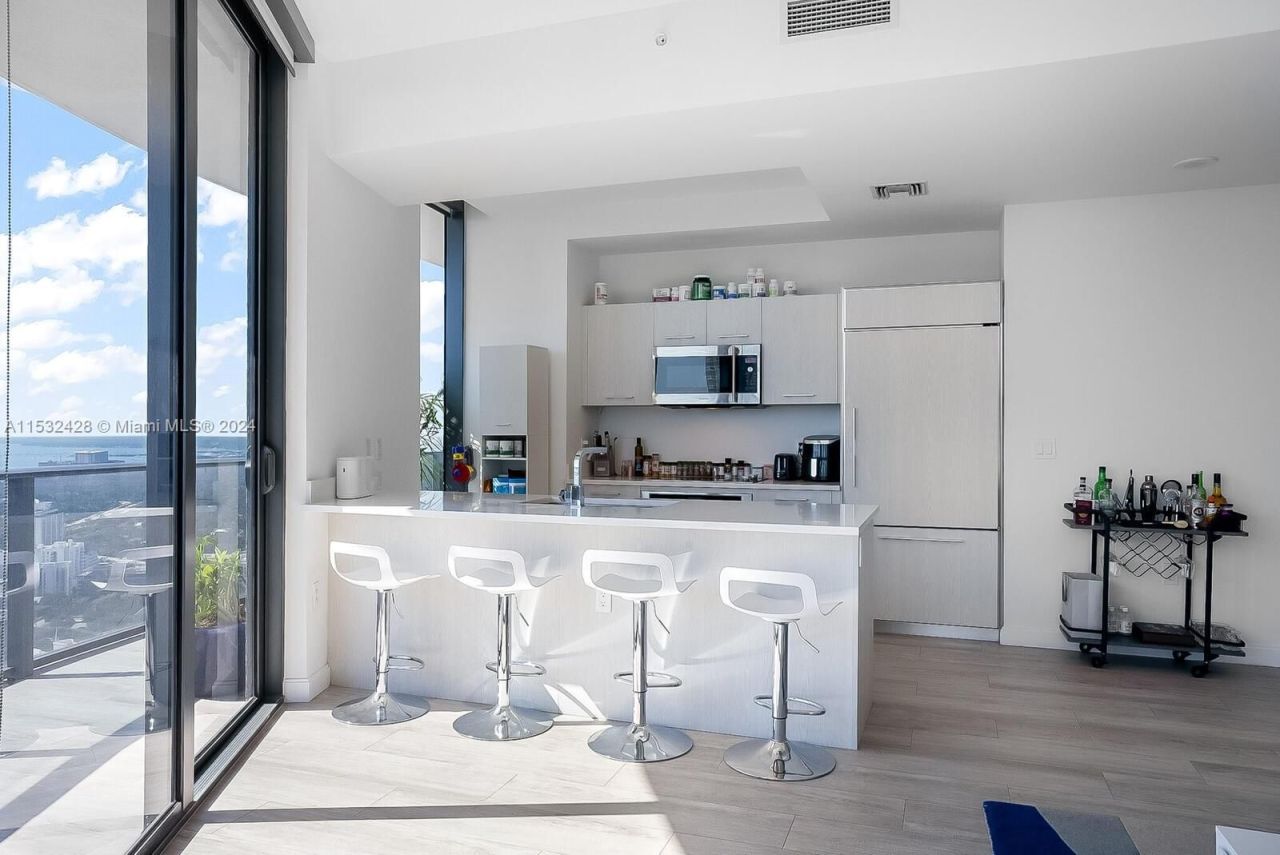 Квартира в Майами, США, 130 м² - фото 5