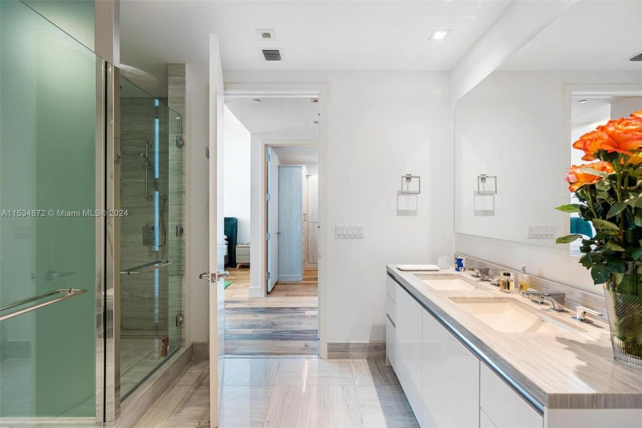 Квартира в Майами, США, 160 м² - фото 14