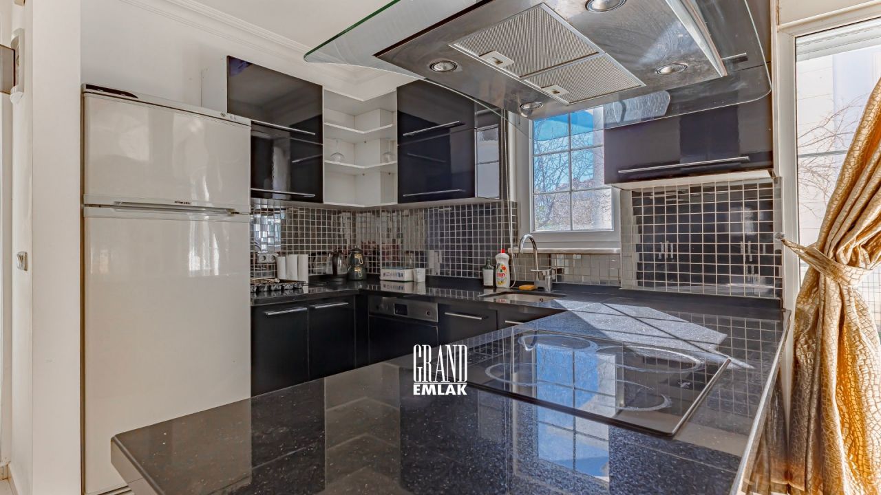 Вилла в Анталии, Турция, 240 м² - фото 11