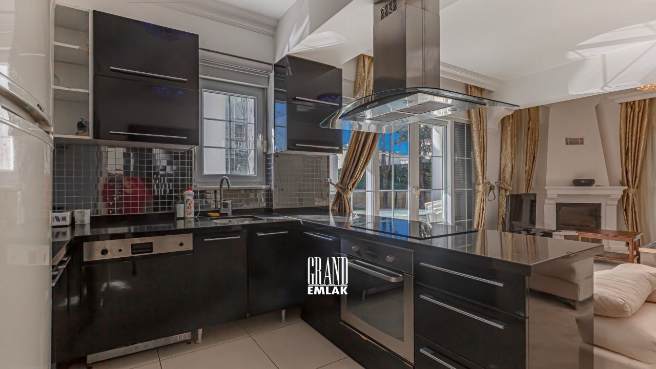 Вилла в Анталии, Турция, 240 м² - фото 12