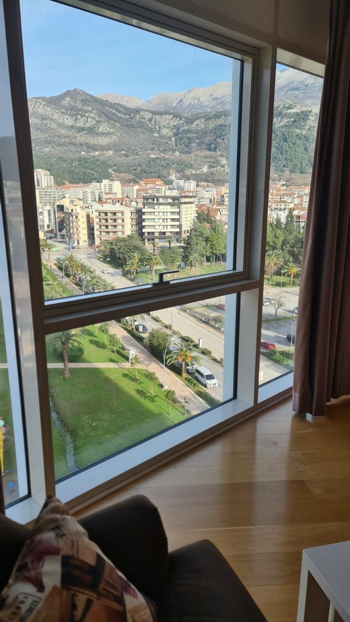 Квартира в Будве, Черногория, 64 м2 - фото 1