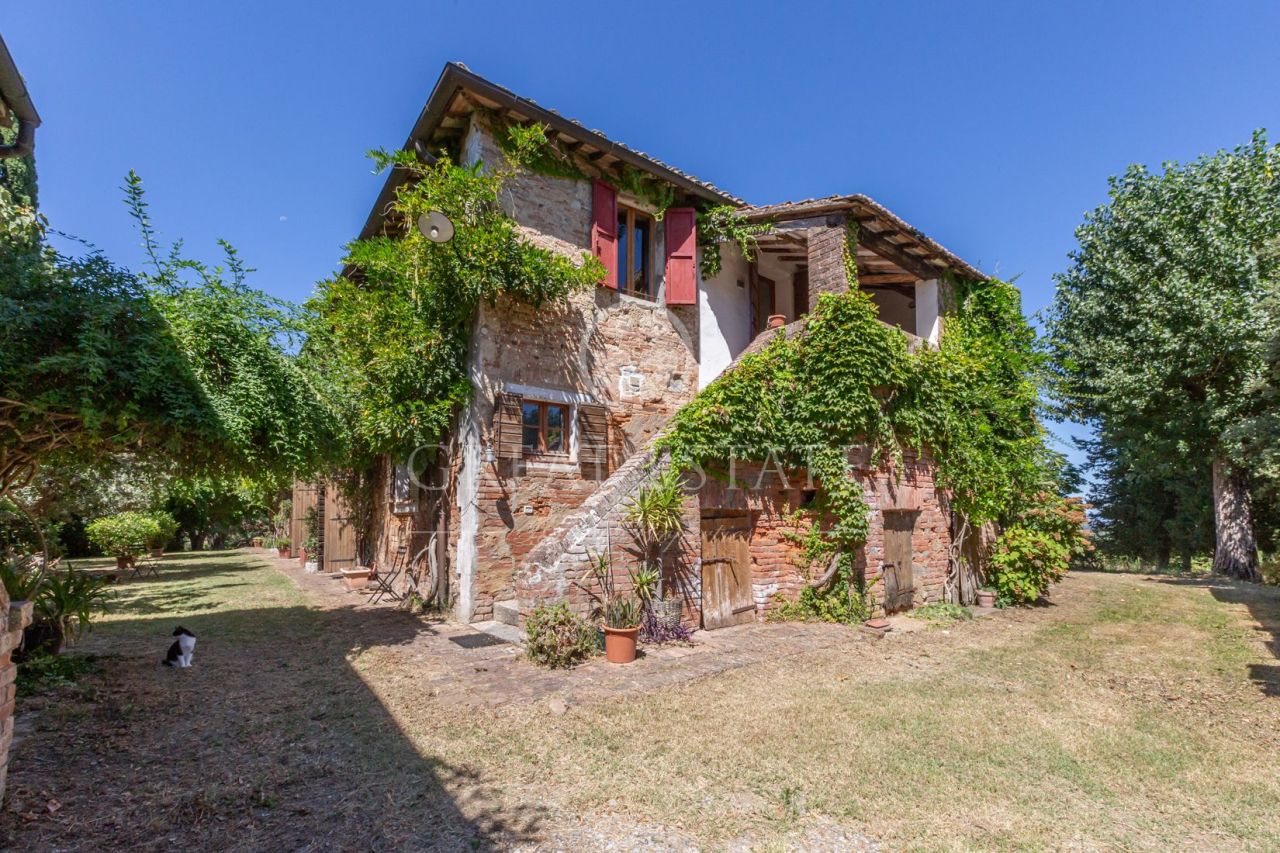 Дом в Кьюси, Италия, 923.05 м2 - фото 1