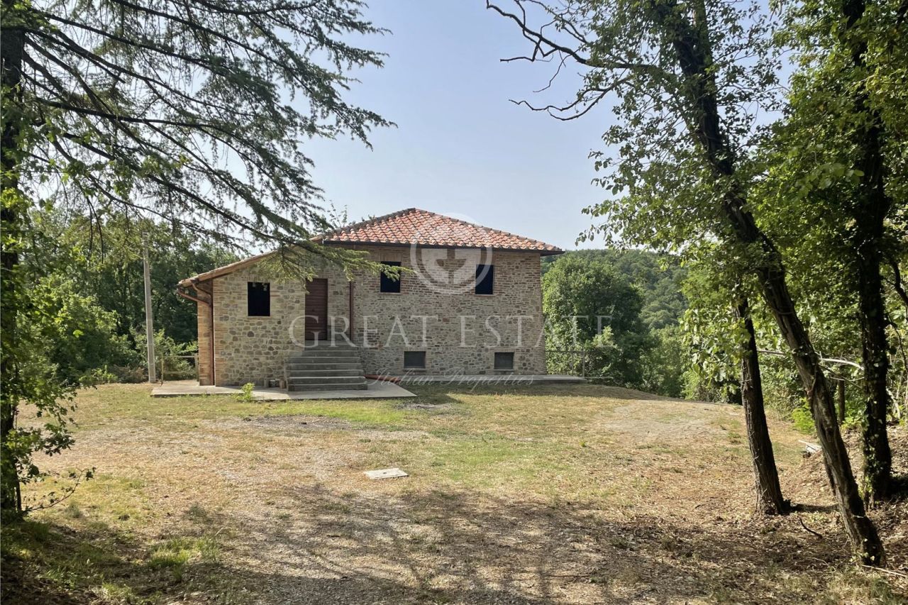 Дом в Читта-делла-Пьеве, Италия, 244.3 м2 - фото 1