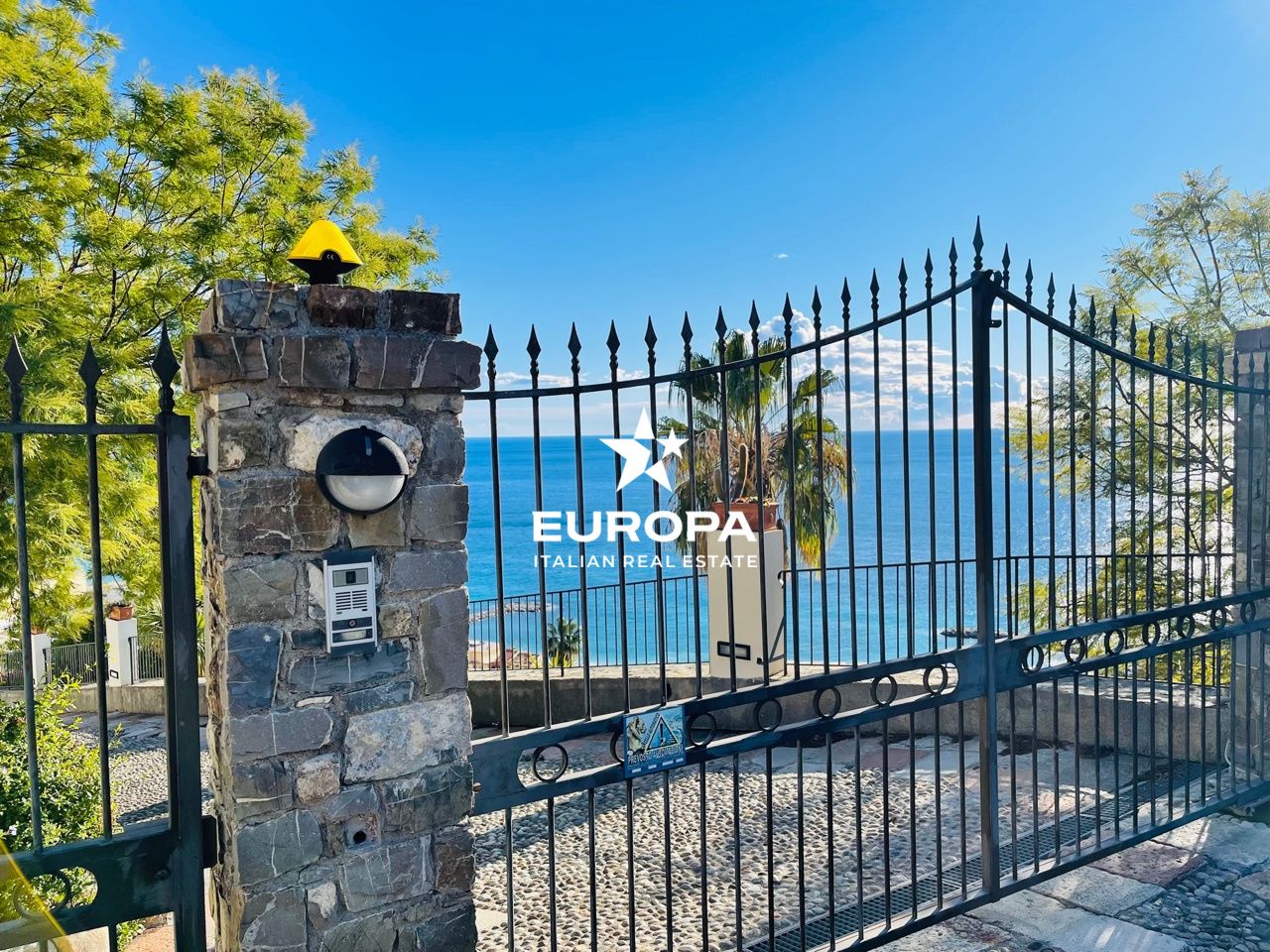 Вилла в Оспедалетти, Италия, 350 м² - фото 3