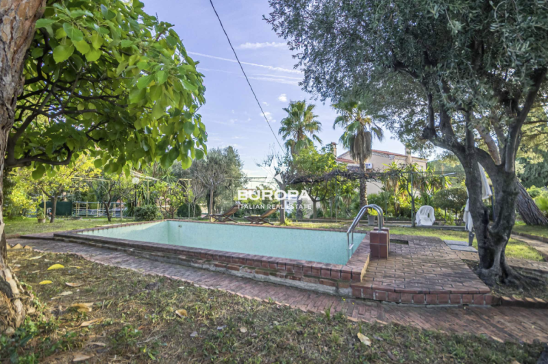 Вилла в Бордигере, Италия, 350 м² - фото 2