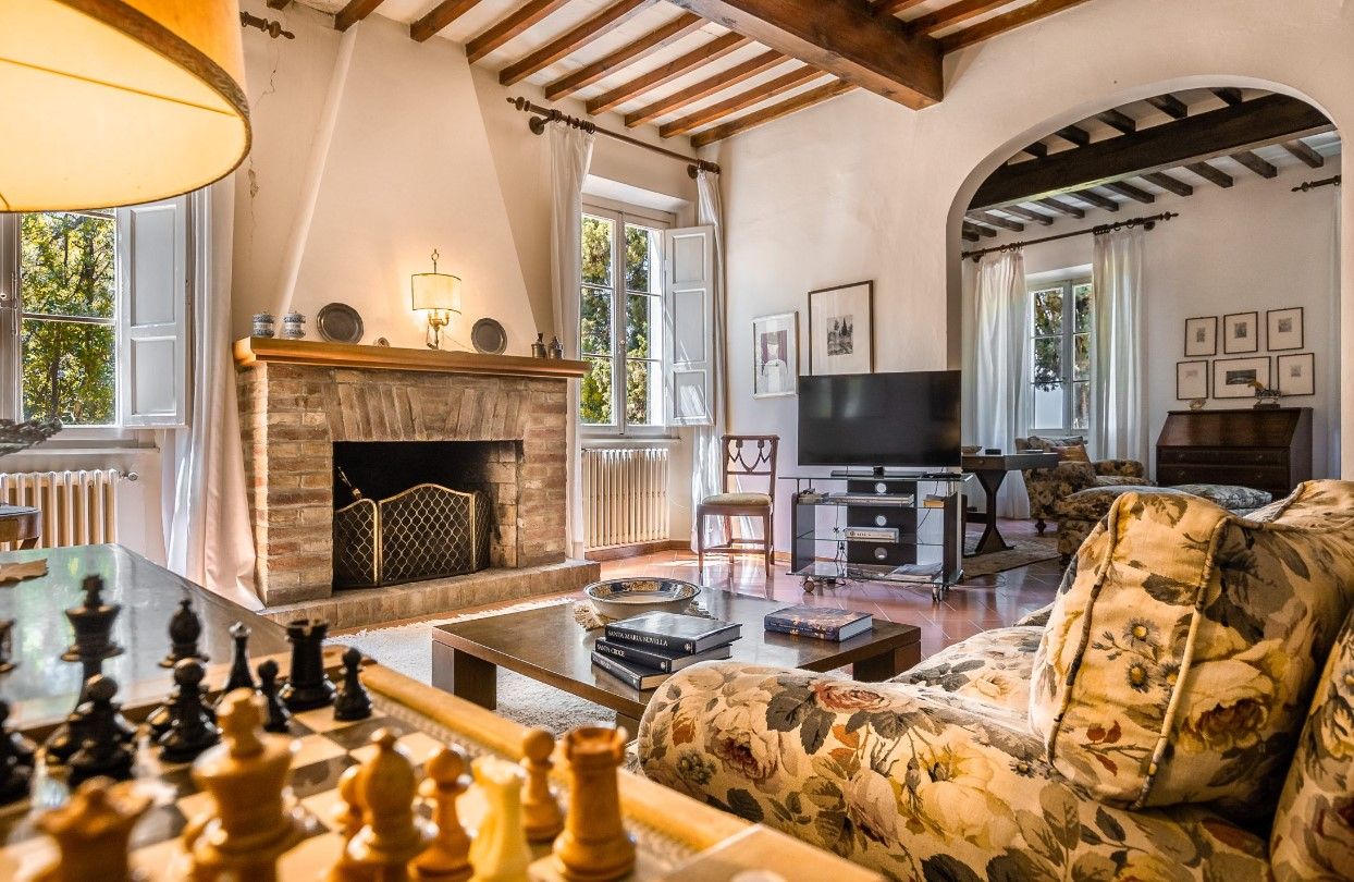 Производство во Флоренции, Италия, 4 700 м² - фото 8