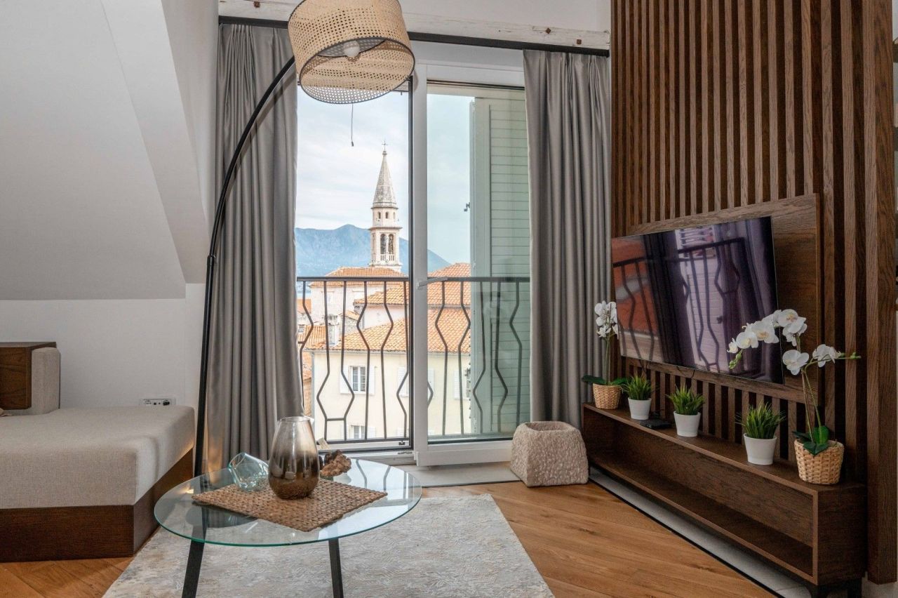 Квартира в Будве, Черногория, 7 м² - фото 7