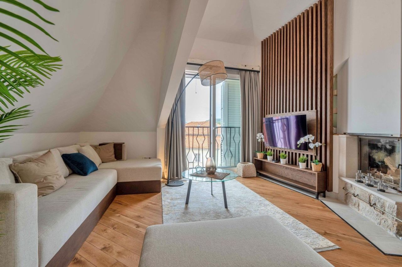 Квартира в Будве, Черногория, 7 м² - фото 11