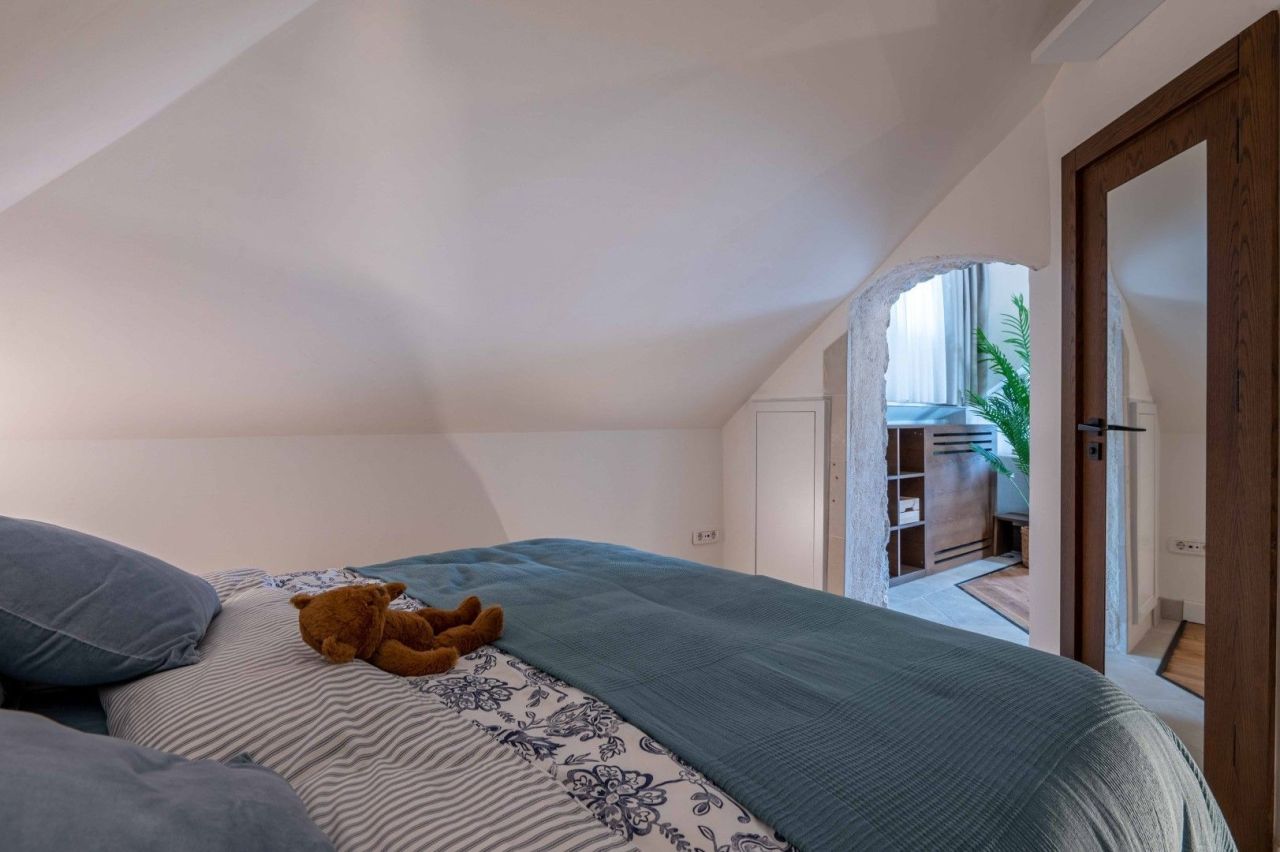 Квартира в Будве, Черногория, 7 м² - фото 19