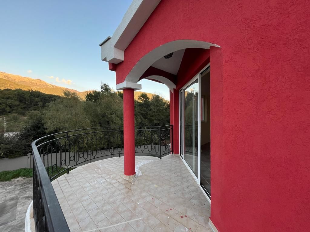 Квартира в Ластве, Черногория, 79 м² - фото 3