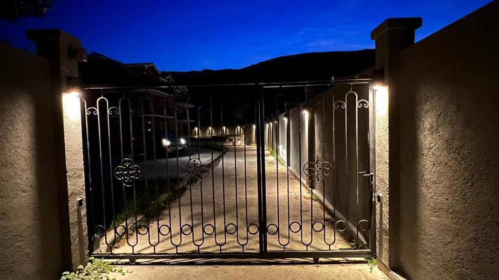 Квартира в Ластве, Черногория, 79 м² - фото 17