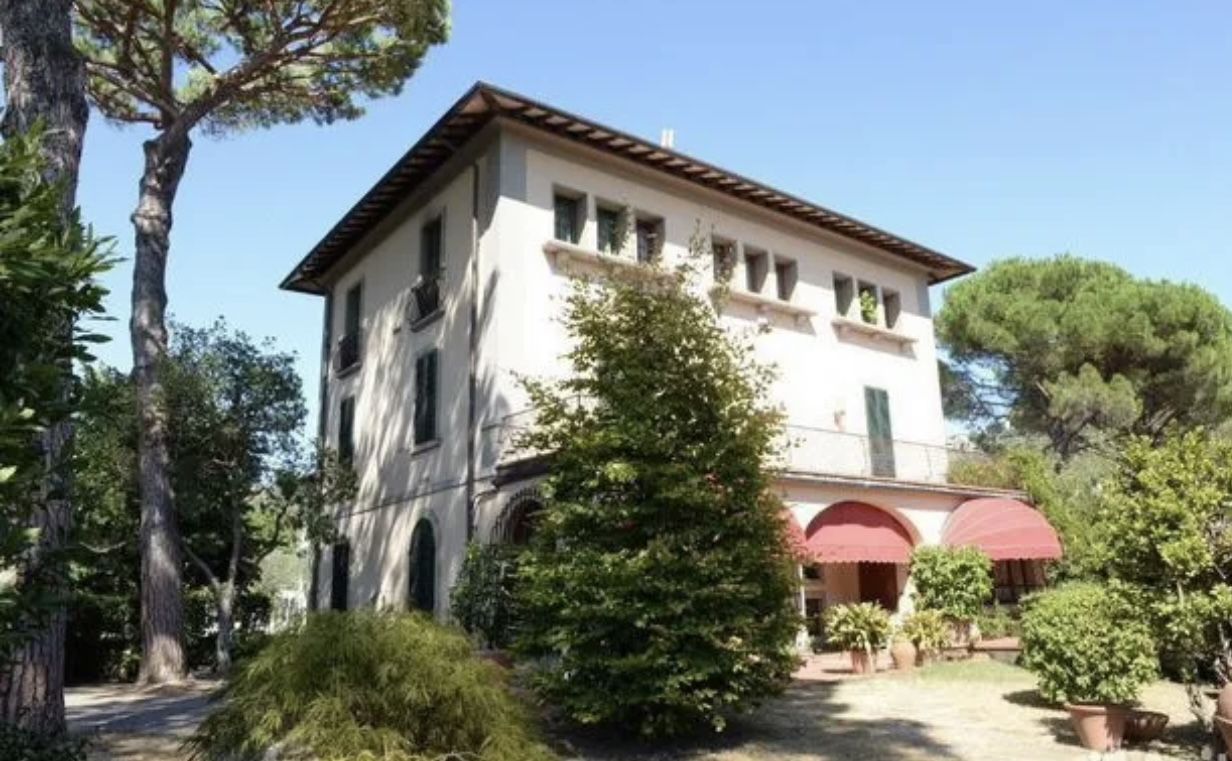 Дом в Монтекатини-Терме, Италия, 520 м2 - фото 1