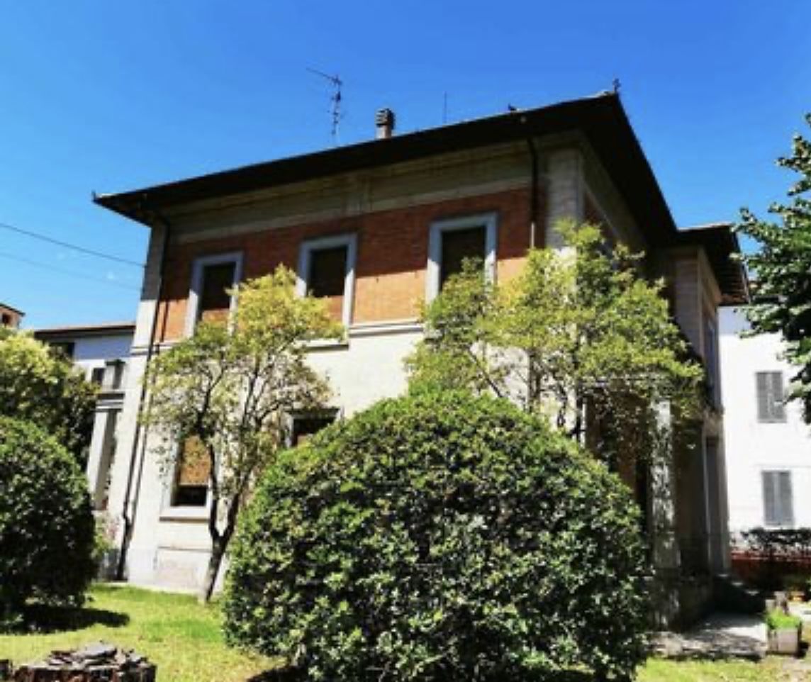 Дом в Монтекатини-Терме, Италия, 450 м2 - фото 1