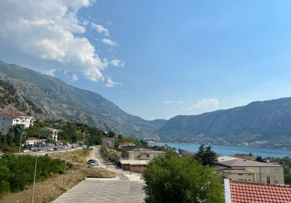 Квартира в Доброте, Черногория, 66 м² - фото 1